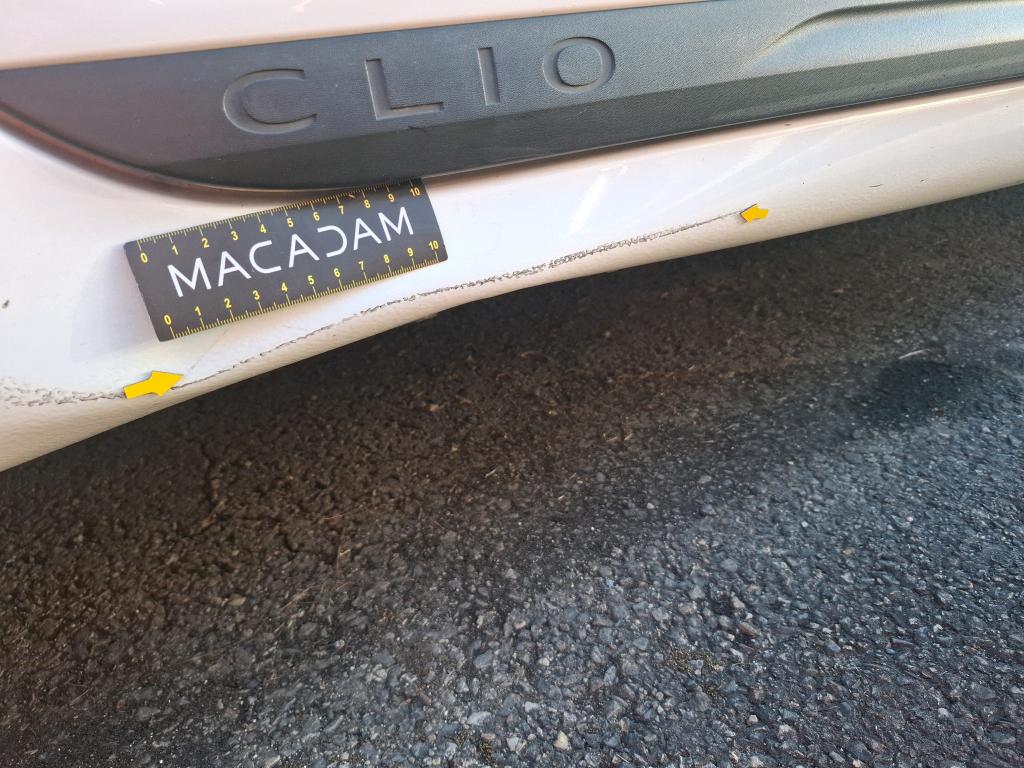 RENAULT CLIO SOCIETE BLUE DCI 100 - 21N AIR NAV 2022