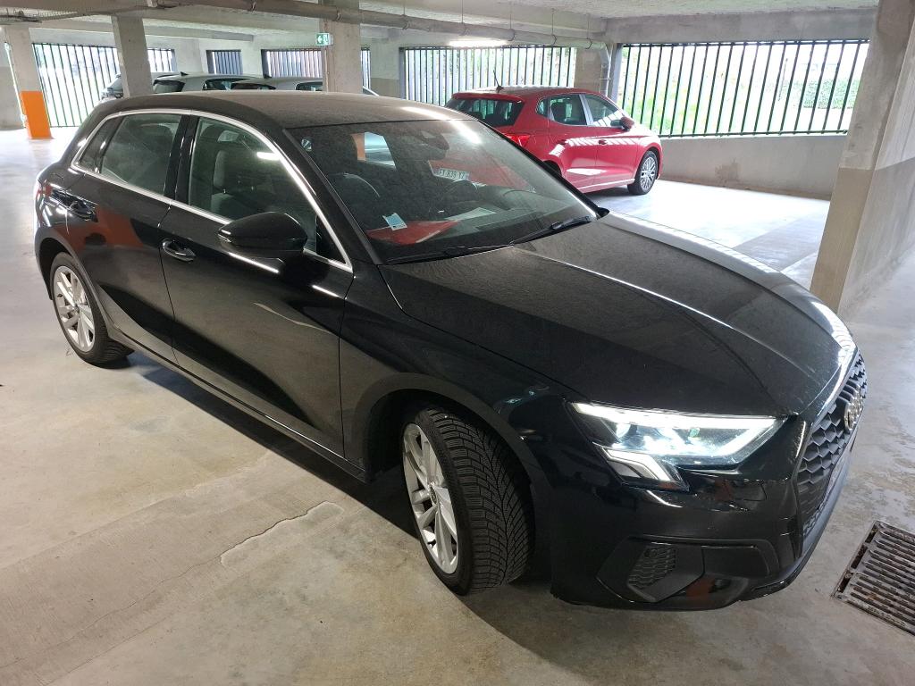 AUDI A3/S3 A3 SPORTBACK 40 TFSIe 204 S tronic 6 Business line 2023
