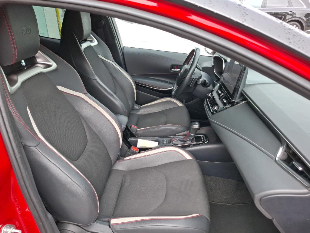 TOYOTA COROLLA HYBRIDE 196ch GR Sport 2023