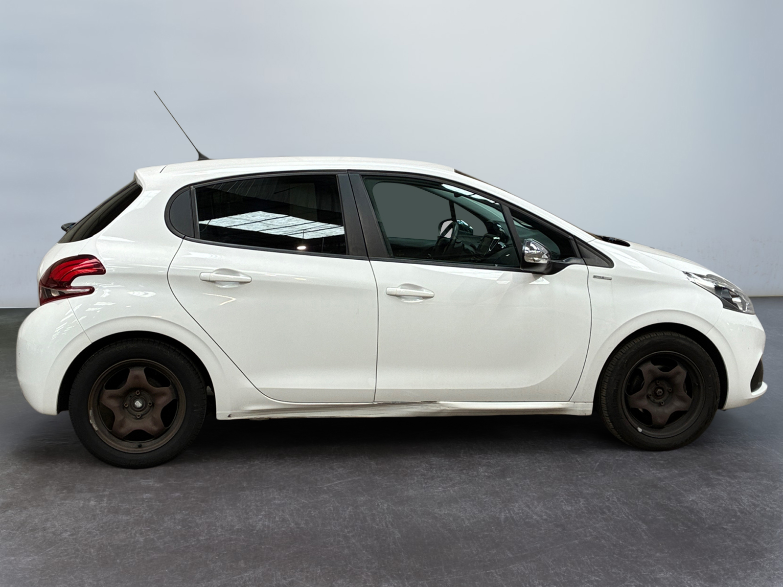 PEUGEOT 208 1.2 PureTech 82ch BVM5 2018