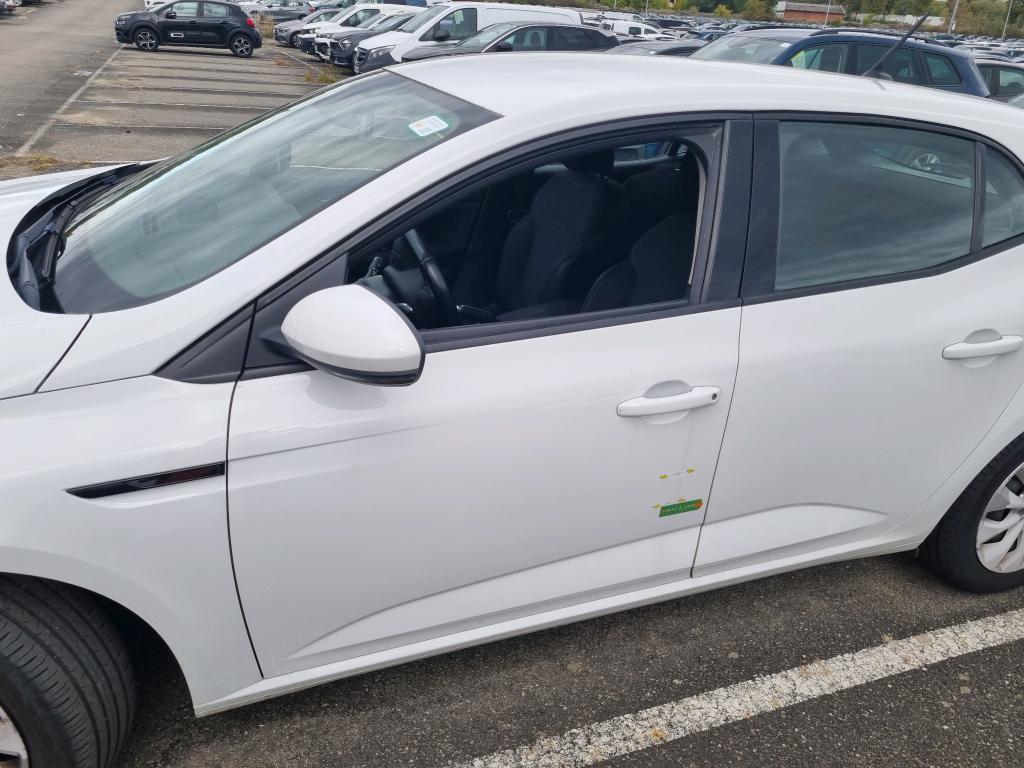 RENAULT MEGANE SOCIETE IV BLUE DCI 95 AIR NAV 2P 2020