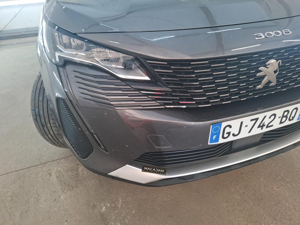 PEUGEOT 3008 Hybrid 225 e-EAT8 Roadtrip 2022