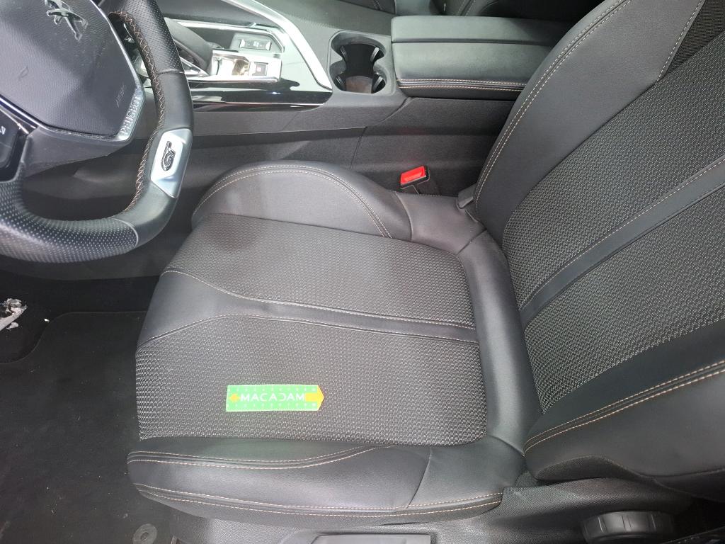 PEUGEOT 3008 Hybrid 225 e-EAT8 GT 2023