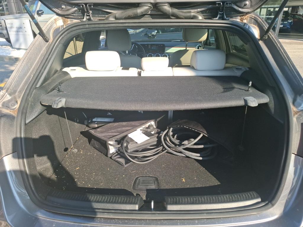 MERCEDES-BENZ CLASSE A 250 e 8G-DCT Style Line 2022