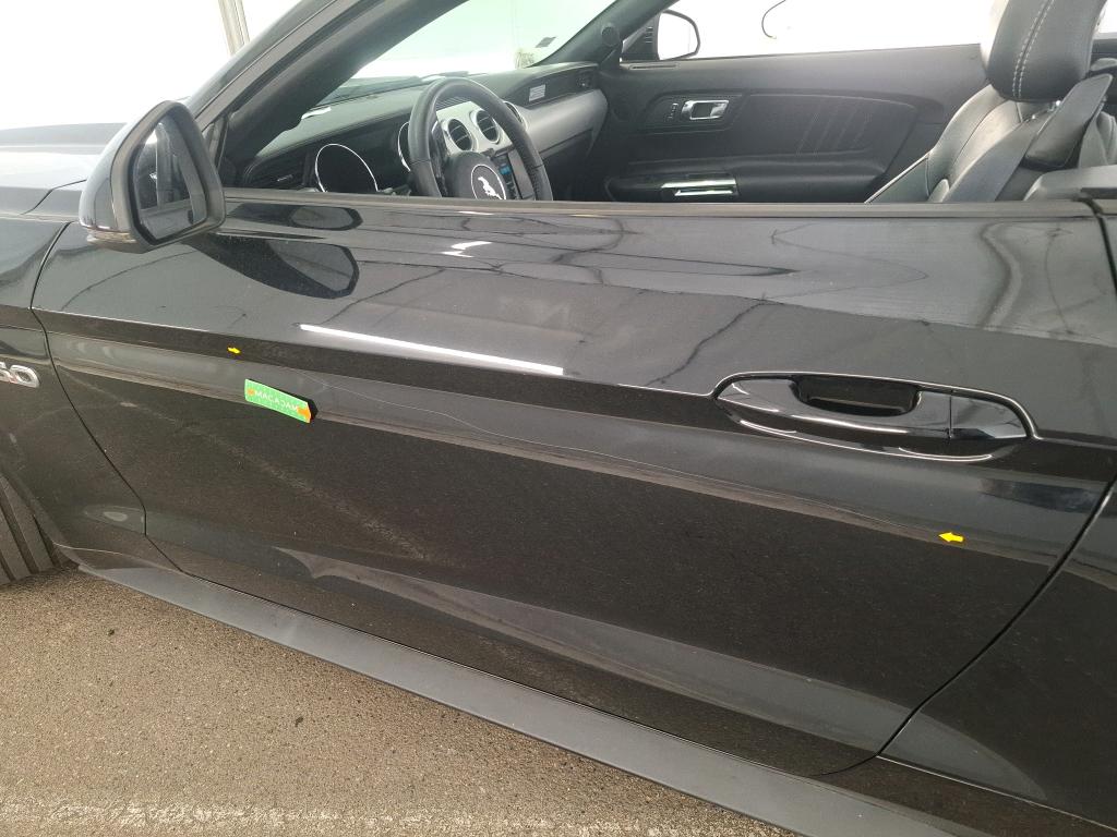 FORD MUSTANG CONVERTIBLE V8 5.0 421 GT A 2016