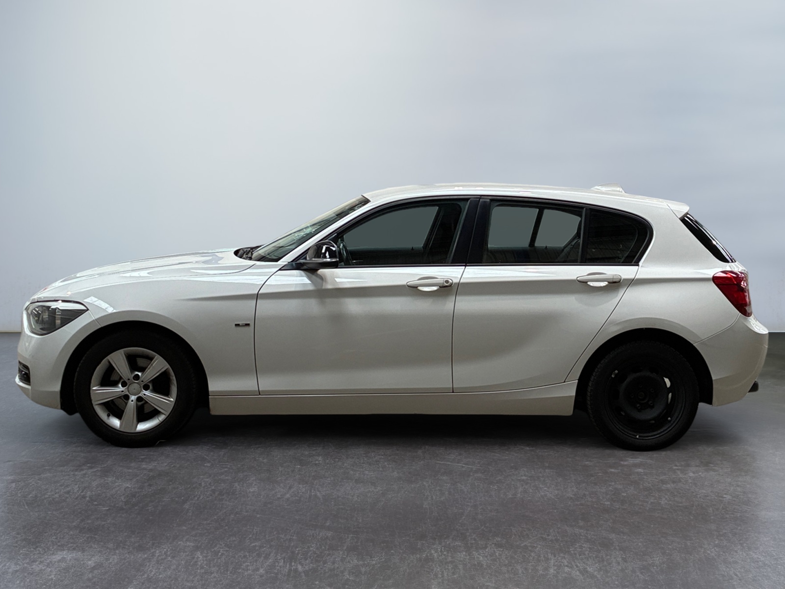 BMW SERIE 1 118i 170 ch Sport 2012