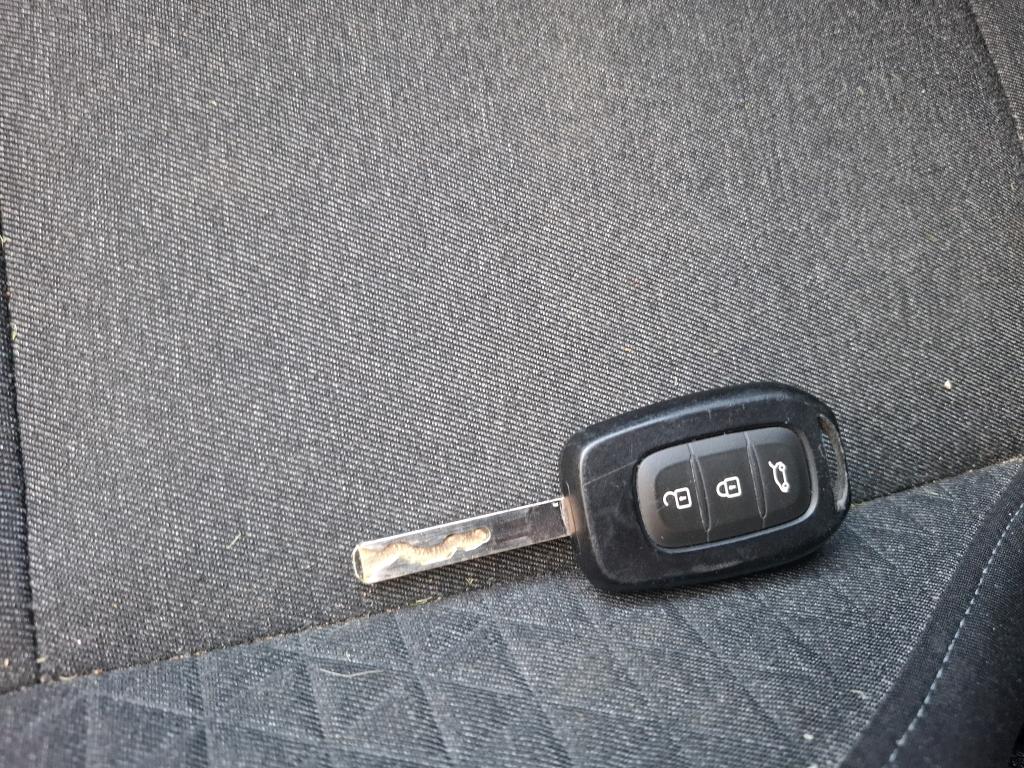 RENAULT CLIO SOCIETE BLUE DCI 85 AIR NAV 2019
