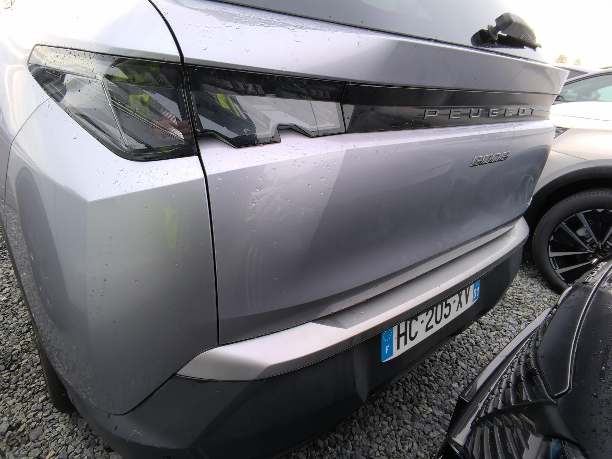 PEUGEOT 5008 Hybrid 145 ch e-DCS6 GT 2025