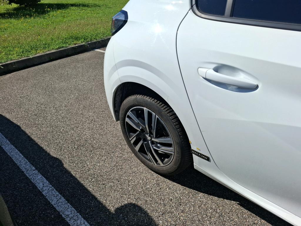 PEUGEOT 208) 208 PureTech 100 S&S EAT8 Allure Pack 2023