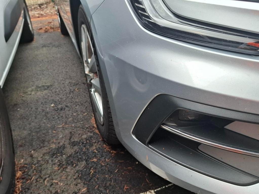 RENAULT MÉGANE MEGANE IV BERLINE Blue dCi 115 - 21N Business 2022