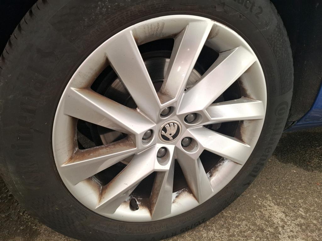 SKODA SUPERB COMBI 2.0 TDI 150 SCR DSG7 Business 2023