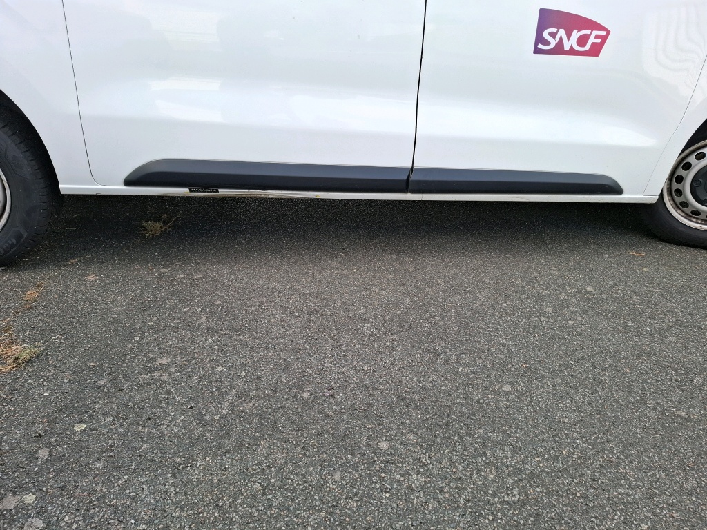 PEUGEOT EXPERT FOURGON TOLE STANDARD 2.0 BLUEHDI 120 S&S BVM6 PREMIUM 2018