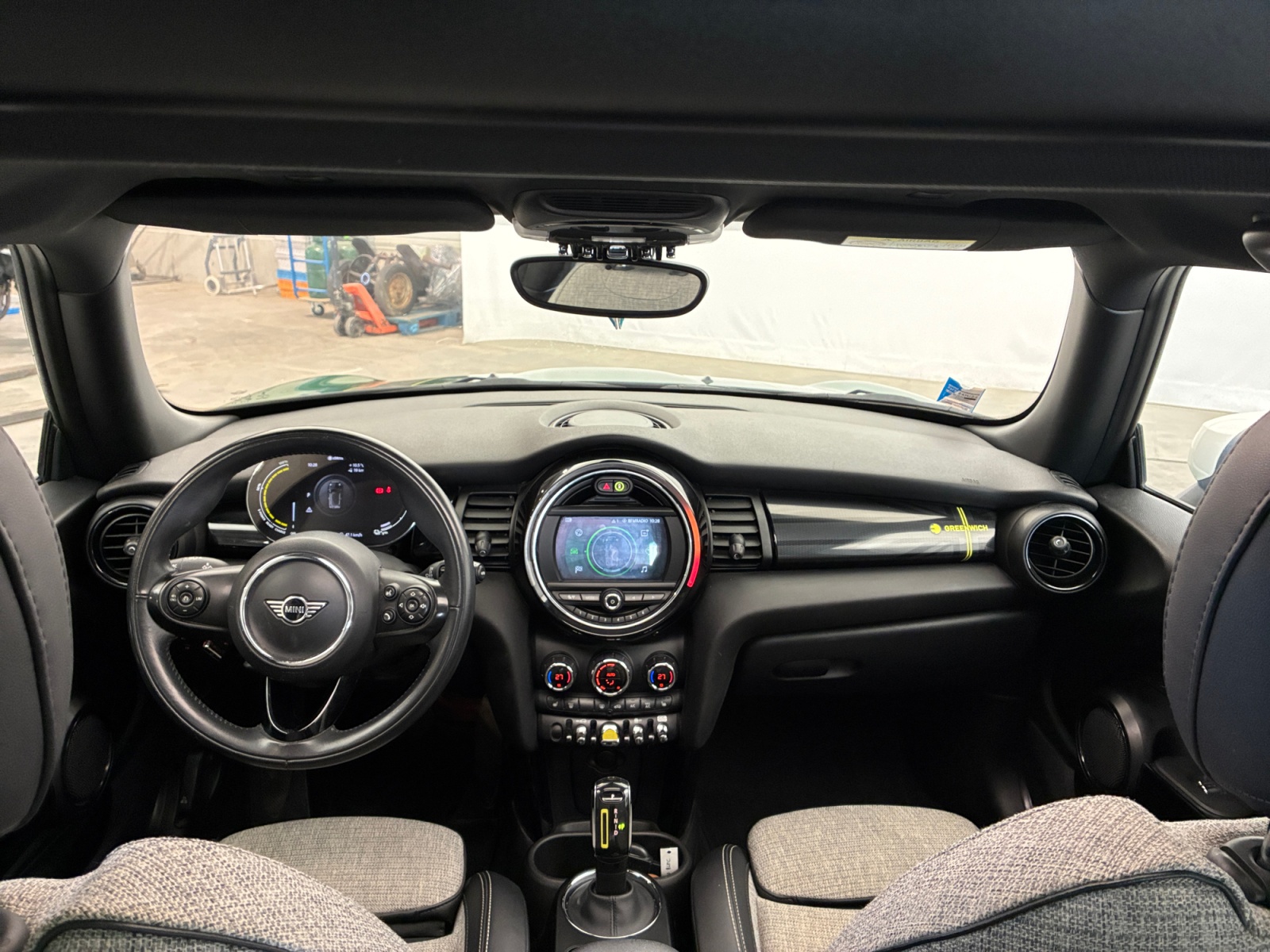 MINI HATCH 3 Portes Cooper SE 184 ch Finition Greenwich 2020