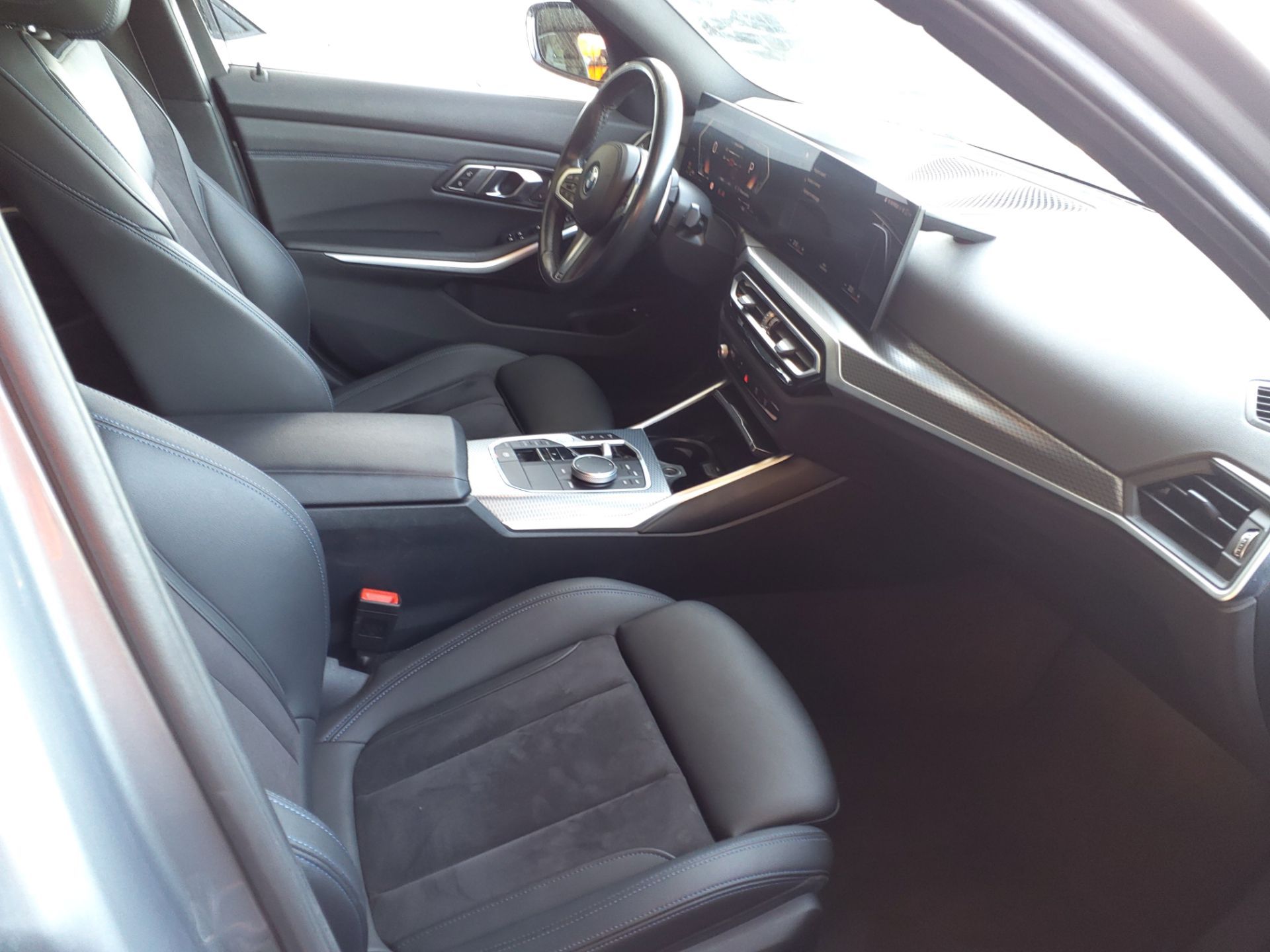 BMW SERIE 3 TOURING G21 LCI 330e xDrive 292 ch BVA8 M Sport 2023