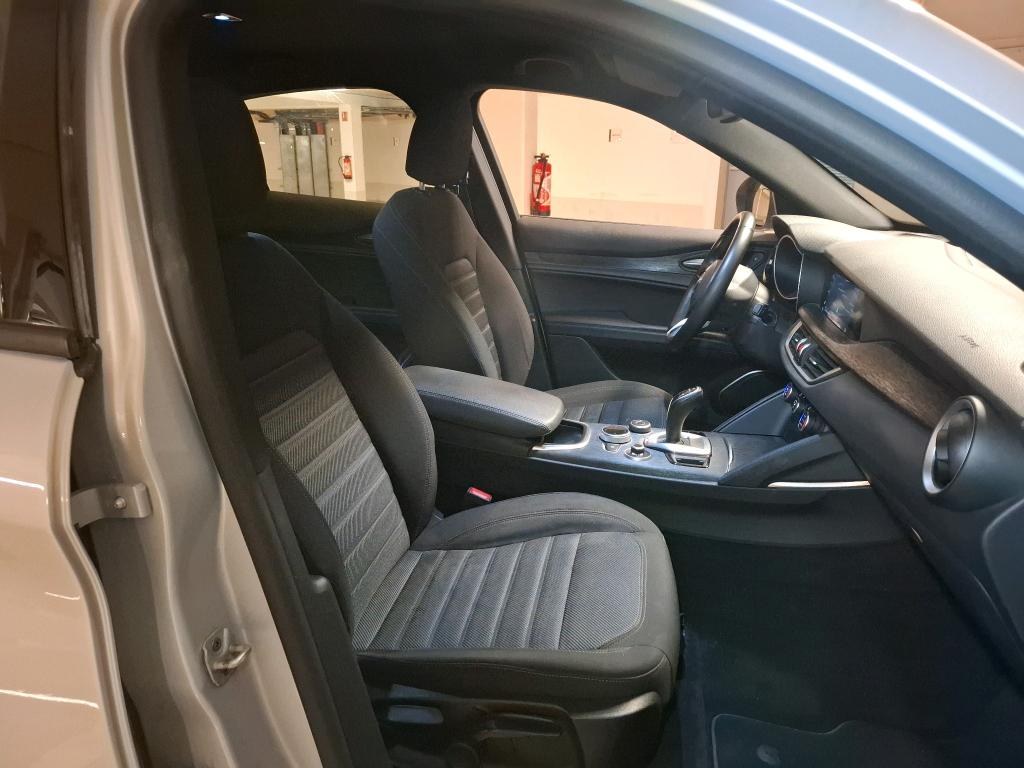 ALFA ROMEO STELVIO MY22 2.2 160 ch AT8 Super 2022