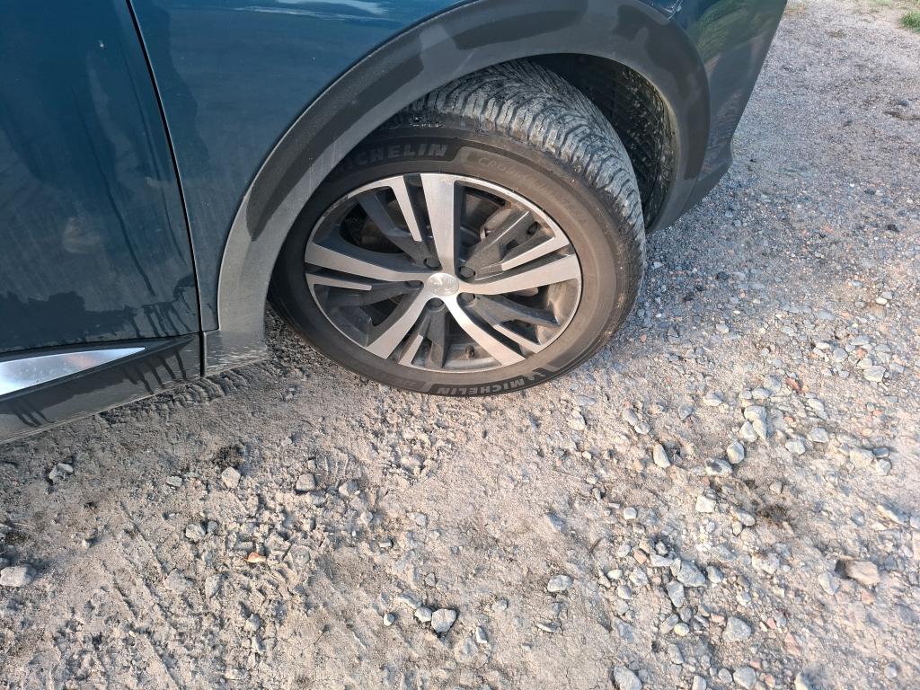 PEUGEOT 3008 Hybrid 225 e-EAT8 GT 2022