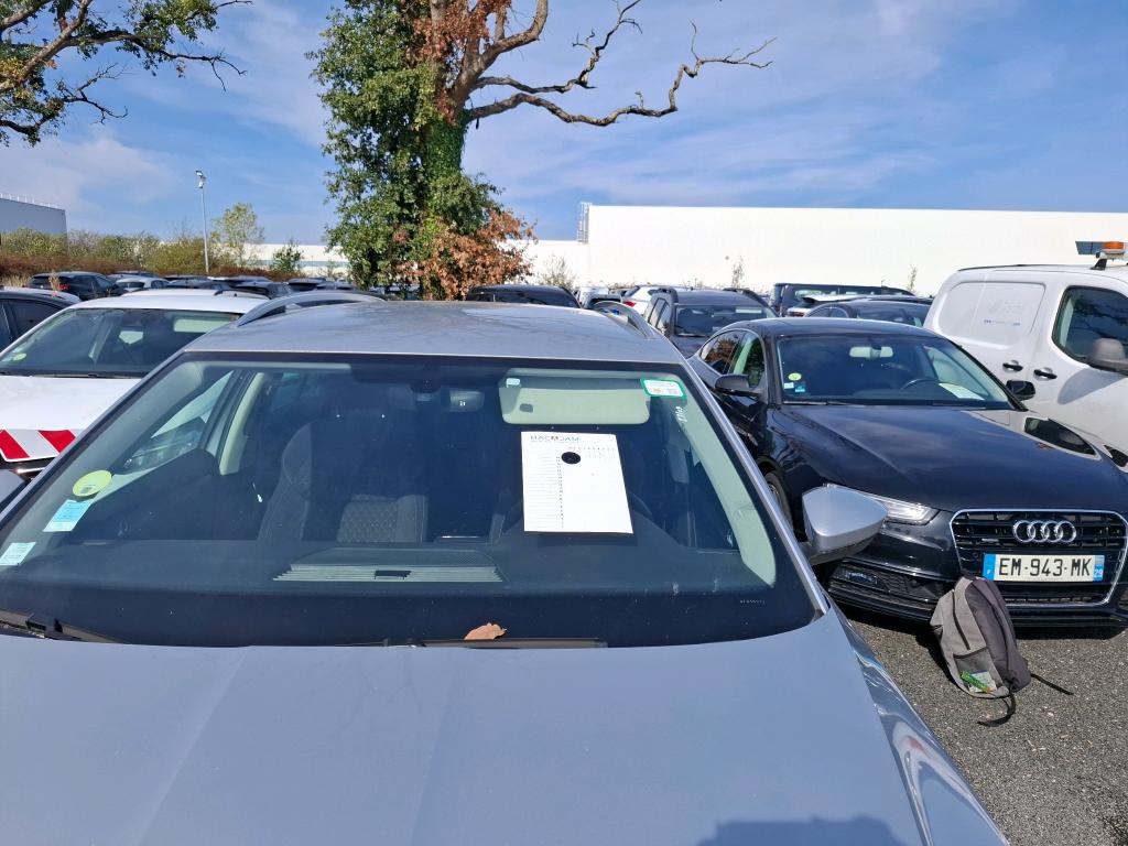 SKODA SUPERB COMBI 2.0 TDI 150 SCR DSG7 Business 2021
