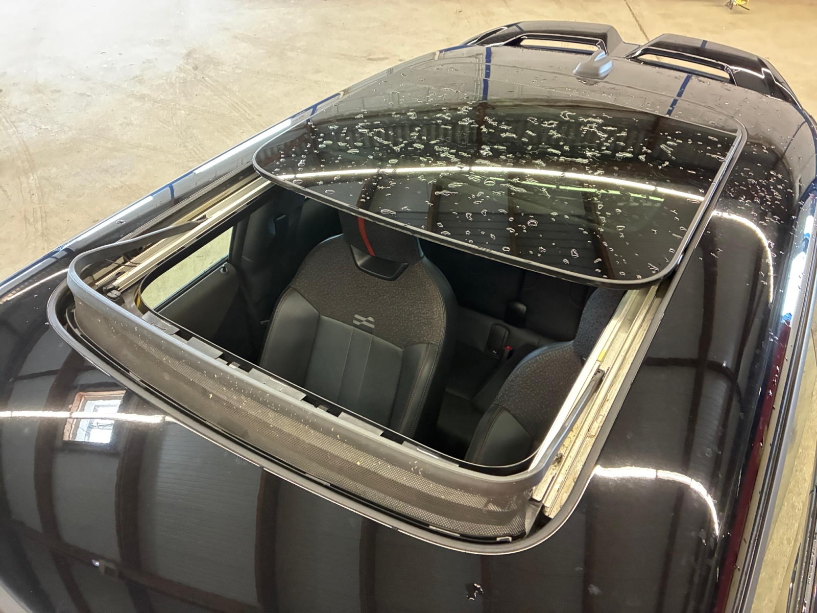 MINI Cooper 156 ch DKG7 C JCW + Pack M 2025