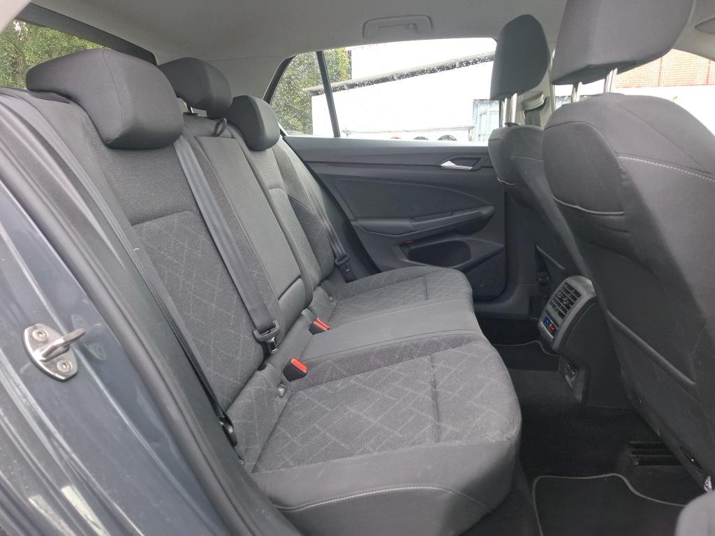 VOLKSWAGEN GOLF 2.0 TDI SCR 116 DSG7 Life Plus 2023