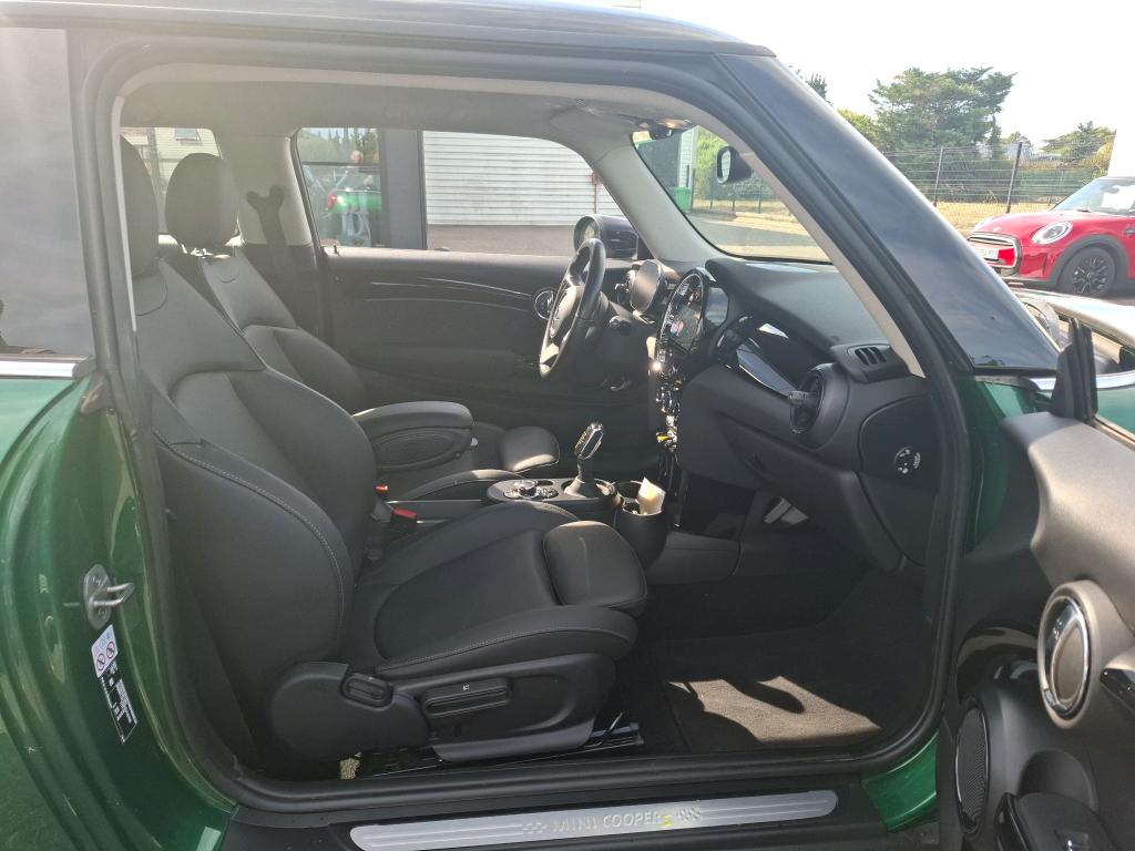 MINI HATCH 3 Portes Cooper SE 184 ch Essential 2023