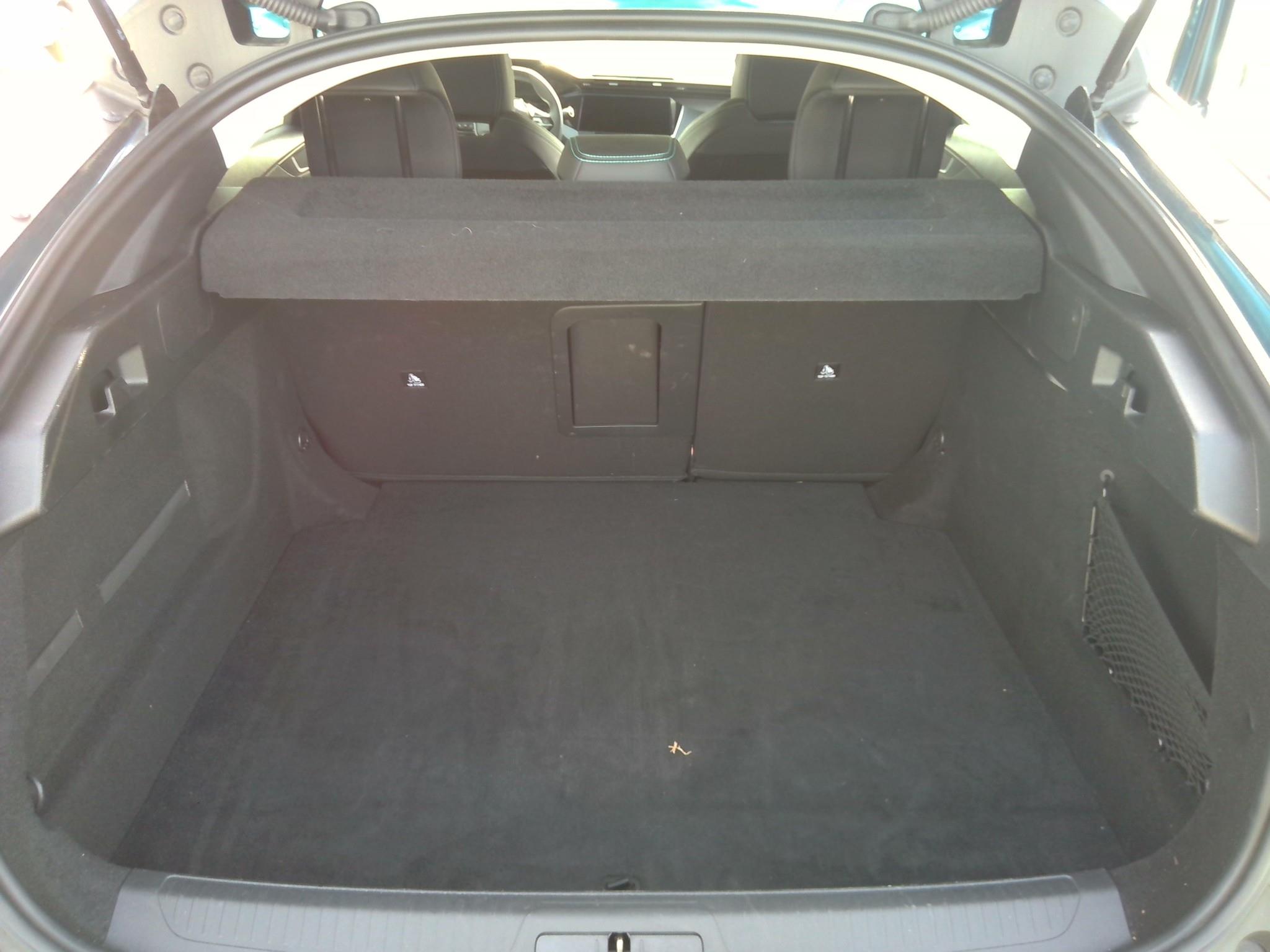 PEUGEOT 408 Hybrid 145 e-DCS6 Allure 2025
