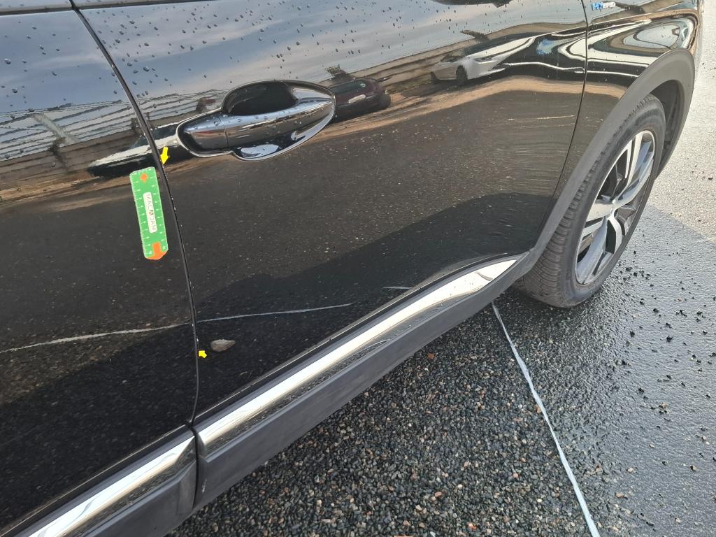 PEUGEOT 3008 Hybrid 225 e-EAT8 Allure Pack 2021