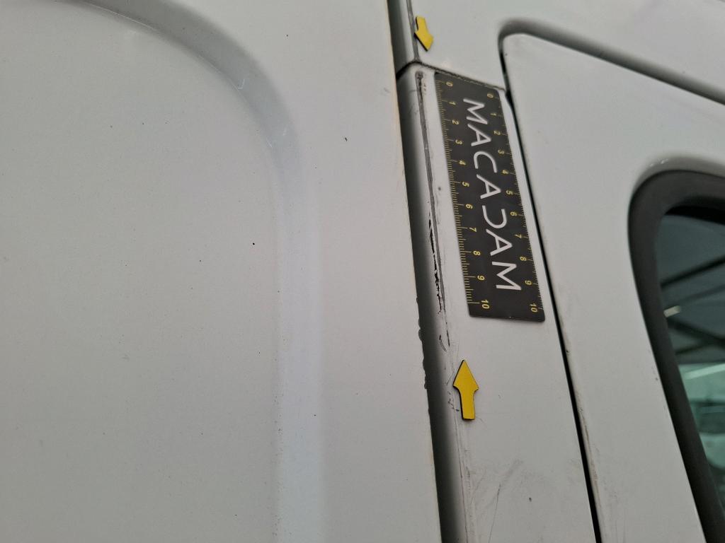 RENAULT MASTER FOURGON FGN L2H2 3.5t 2.3 dCi 130 E6 GRAND CONFORT 2017