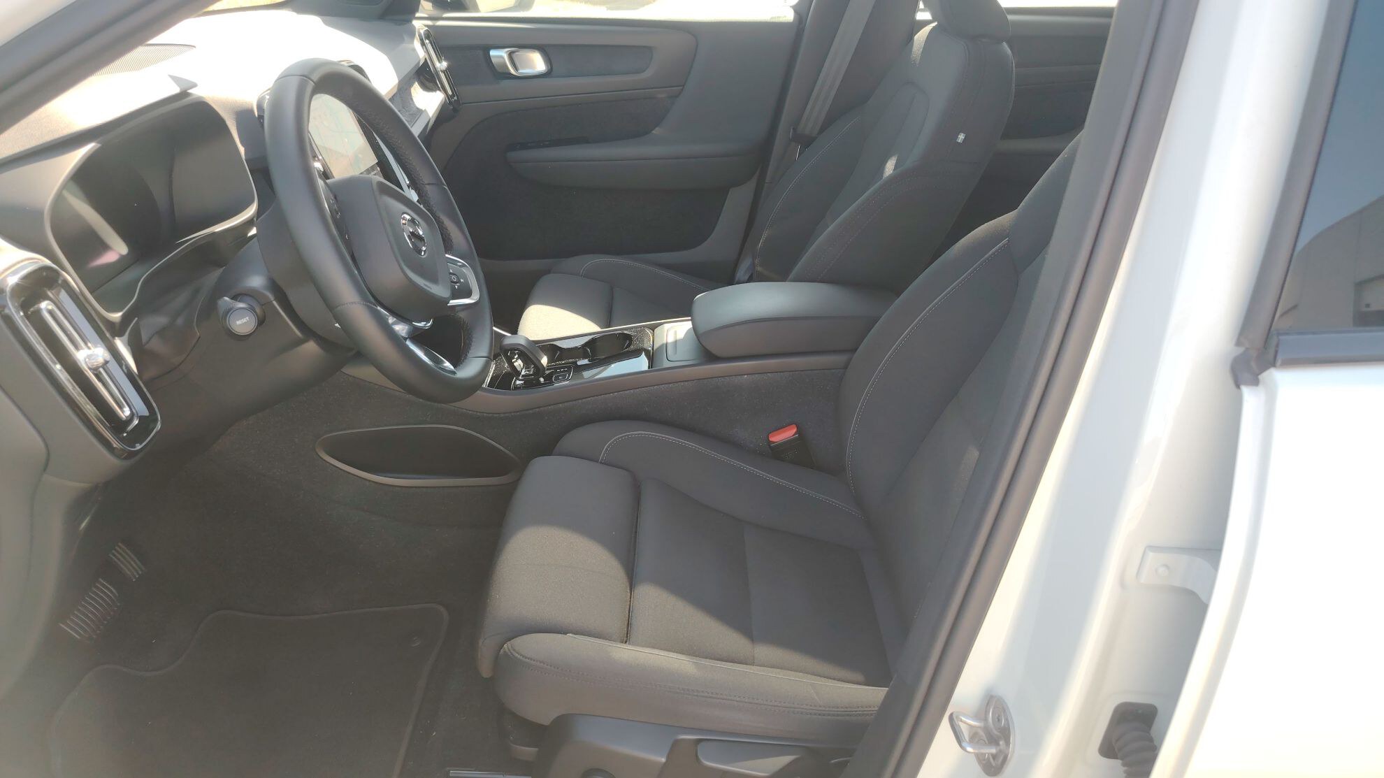 VOLVO C40 Recharge Extended Range 252 ch 1EDT Start 2023