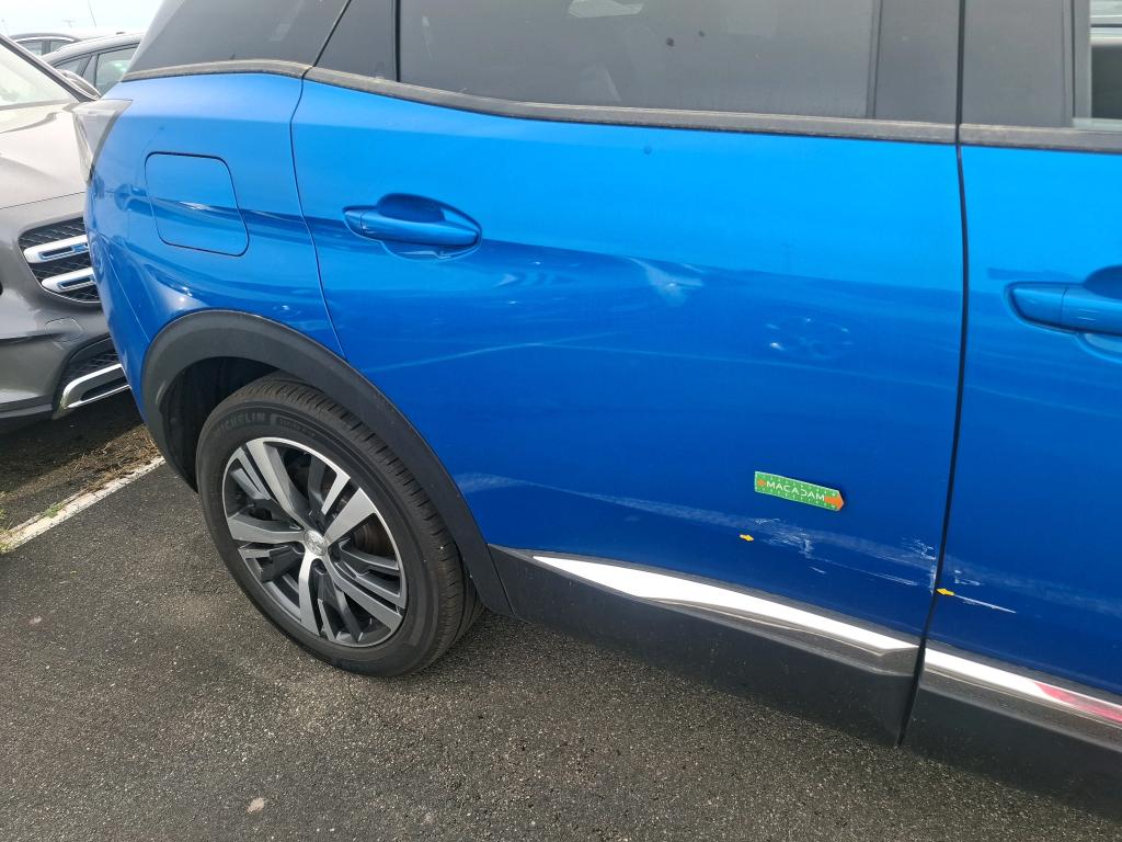 PEUGEOT 3008 Hybrid 225 e-EAT8 Allure Pack 2022
