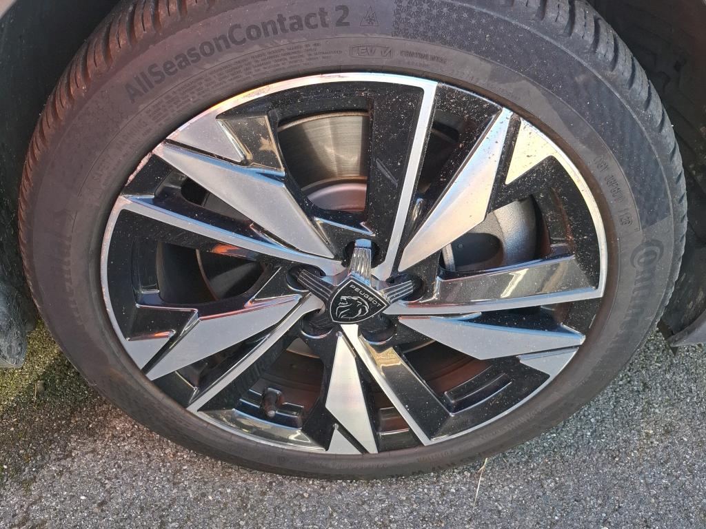 PEUGEOT 308 PHEV 180 e-EAT8 Active Pack 2023