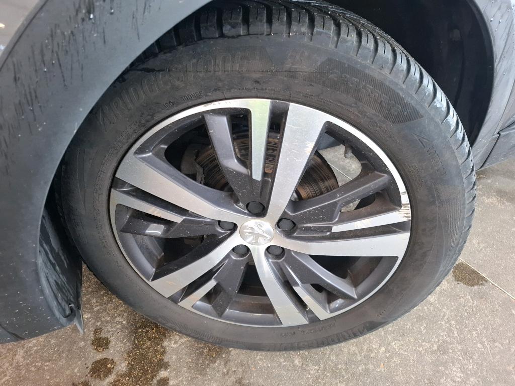 PEUGEOT 3008 BlueHDi 130ch S&S EAT8 Allure Pack 2021