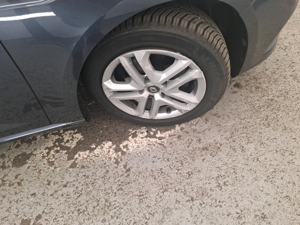 RENAULT MÉGANE MEGANE IV BERLINE Blue dCi 115 EDC Business 2020