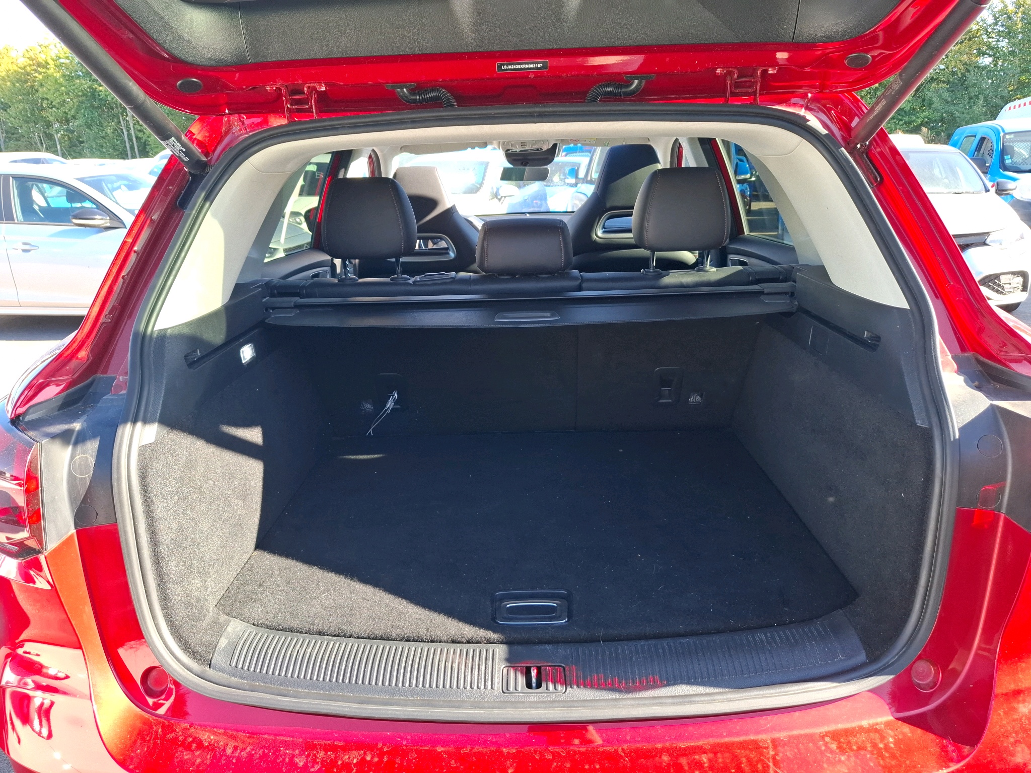 MG EHS 1.5T GDI PHEV Luxury 2024