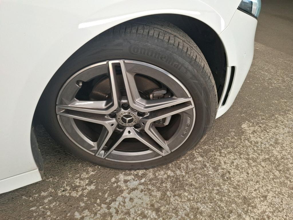 MERCEDES CLASSE A 180 d BM6 AMG Line 2021