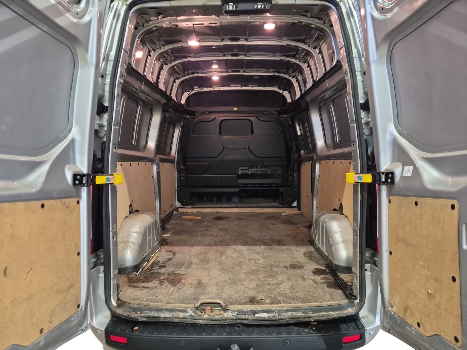 FORD TRANSIT CUSTOM FOURGON 300 L2H2 2.0 ECOBLUE 130 TREND BUSINESS 2022