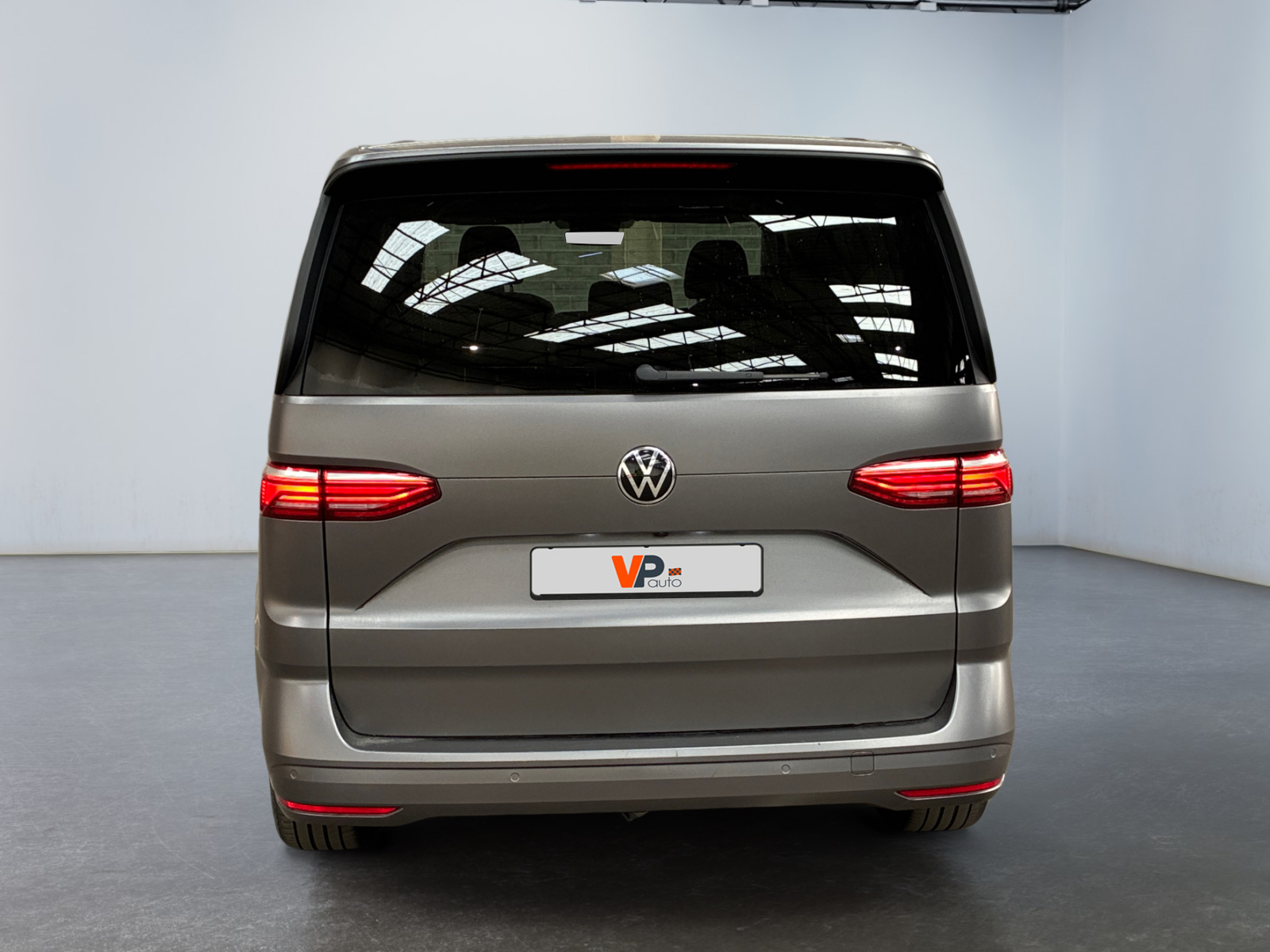 VOLKSWAGEN Multivan Court 1.4 eHybrid 218 DSG6 Energetic 7pl 2022