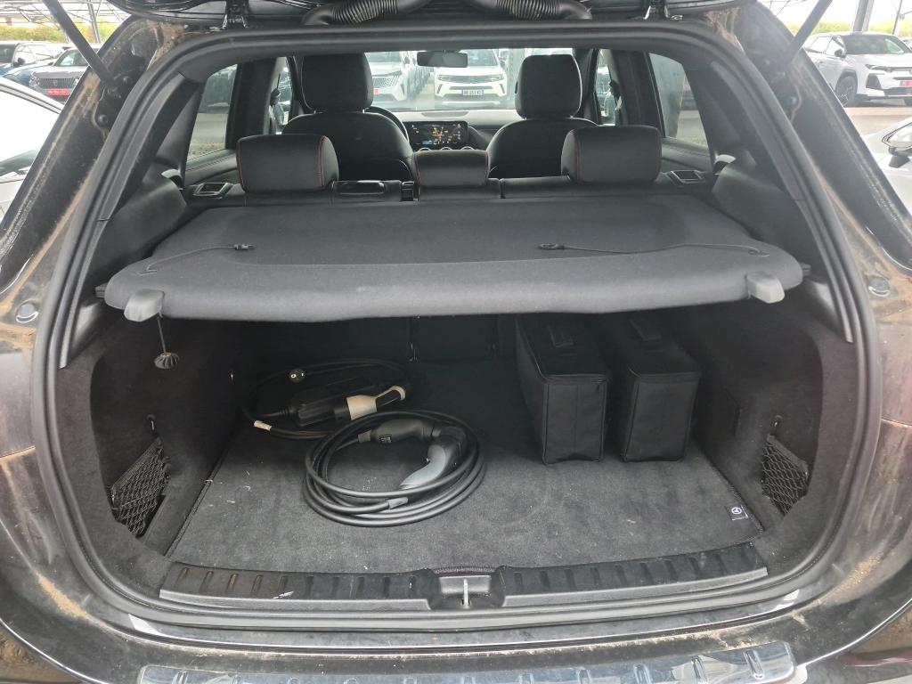 MERCEDES-BENZ GLA 250 e 8G-DCT AMG Line 2022