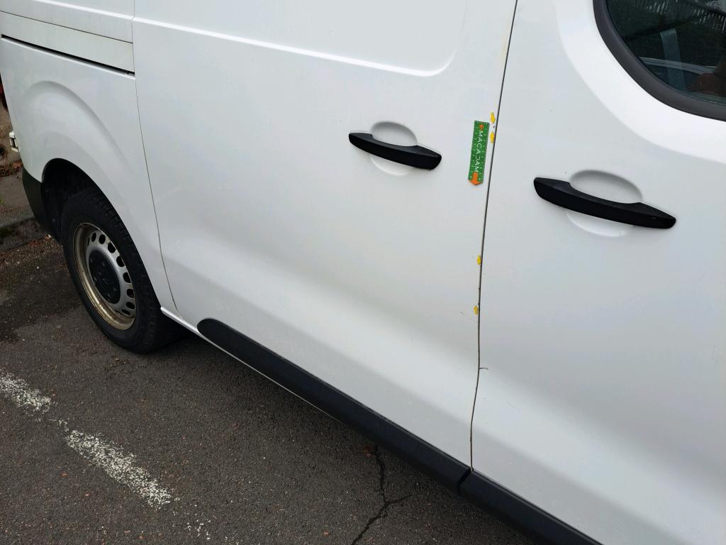 PEUGEOT EXPERT FOURGON TOLE STANDARD 2.0 BLUEHDI 120 S&S BVM6 PREMIUM 2021