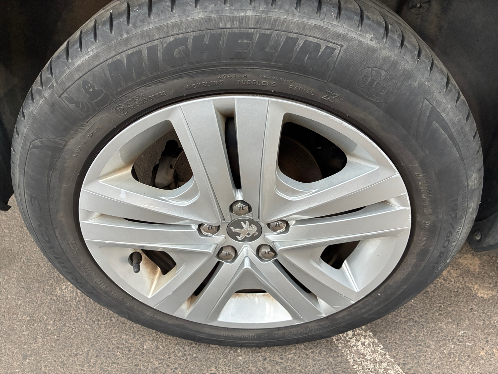 PEUGEOT 2008 1.6 BlueHDi 100ch BVM5 2018