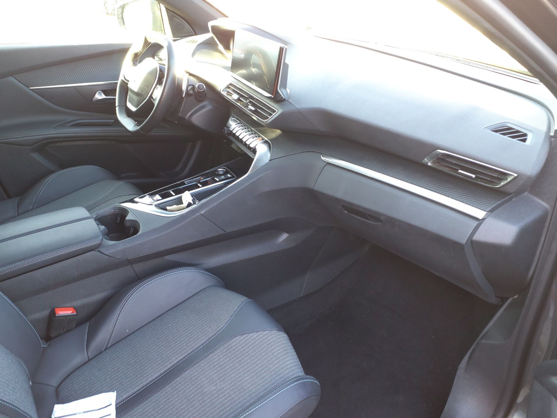PEUGEOT 3008 Hybrid 136 e-DCS6 Allure Pack 2024