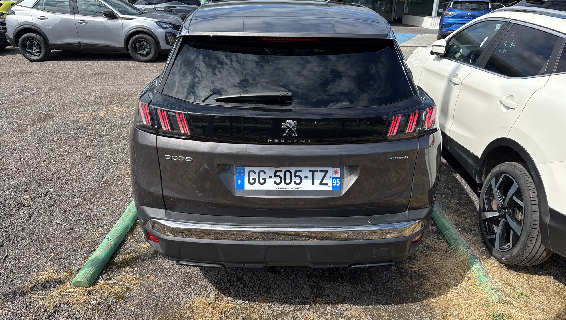 PEUGEOT 3008 Hybrid 225 e-EAT8 Allure 2021