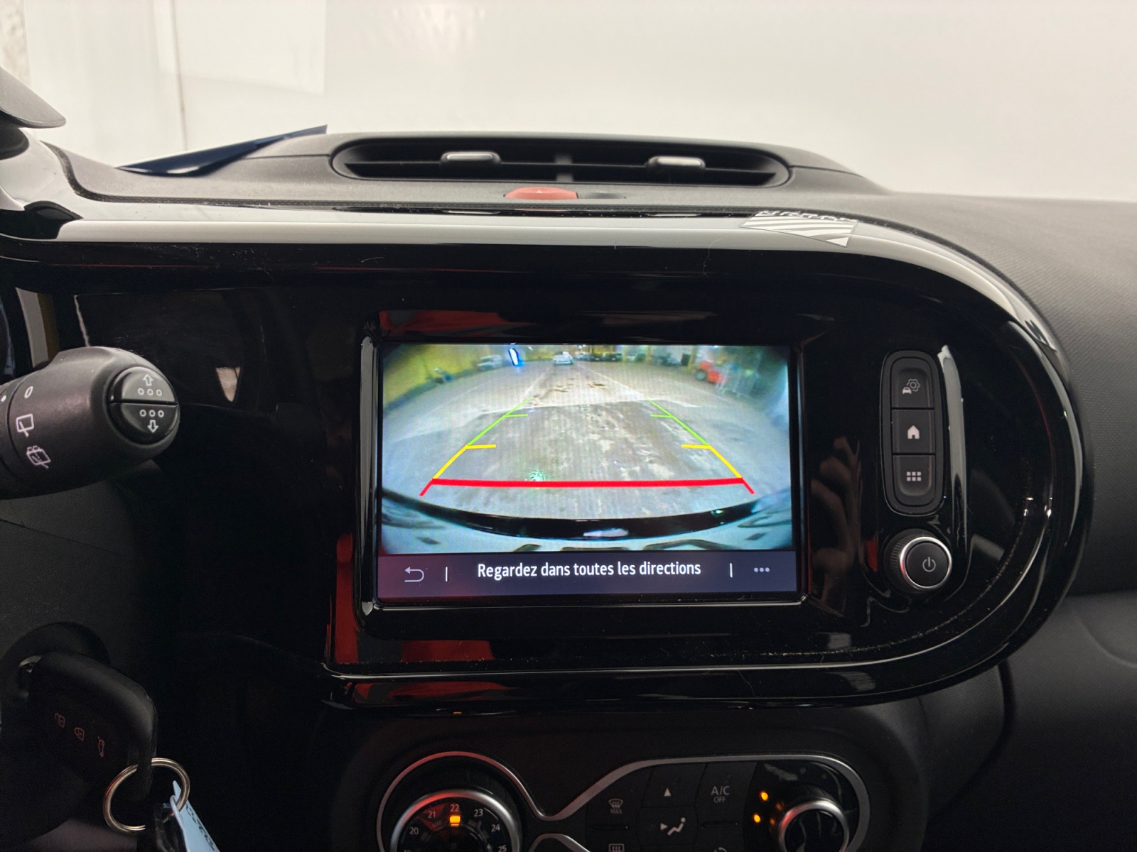 RENAULT TWINGO E-TECH ELECTRIQUE III SL Urban Night 2024