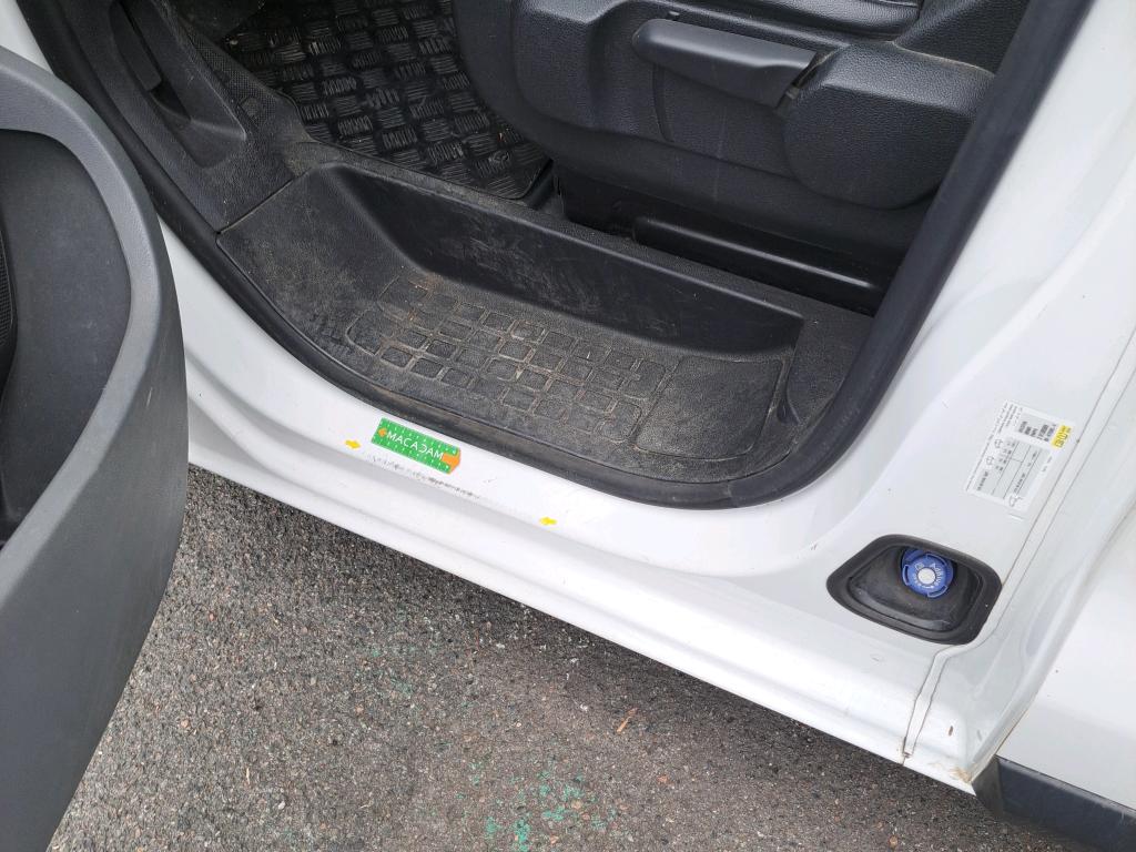 PEUGEOT EXPERT FOURGON TOLE STANDARD 2.0 BLUEHDI 120 S&S BVM6 PREMIUM 2021