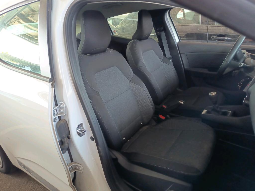 RENAULT CLIO V TCe 90 - 21 Business 2021