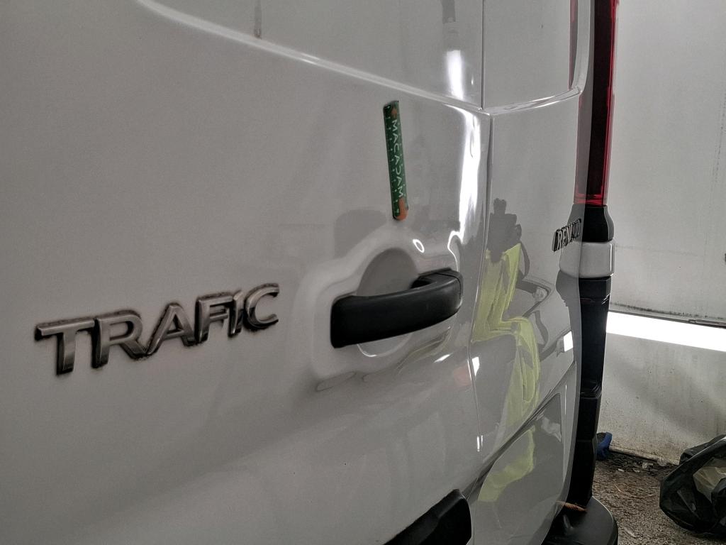 RENAULT TRAFIC FOURGON FGN L2H1 3000 KG BLUE DCI 130 CONFORT 2022