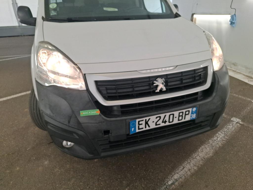 PEUGEOT PARTNER FGN FOURGON STANDARD 1.6 BLUEHDI 100 BVM5 PREMIUM PACK 2017