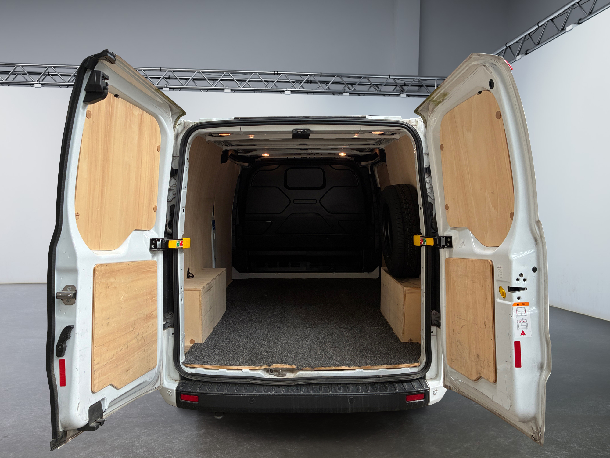 FORD TRANSIT CUSTOM FOURGON 300 L2H1 2.0 ECOBLUE 170 BVA TREND BUSINESS 2023
