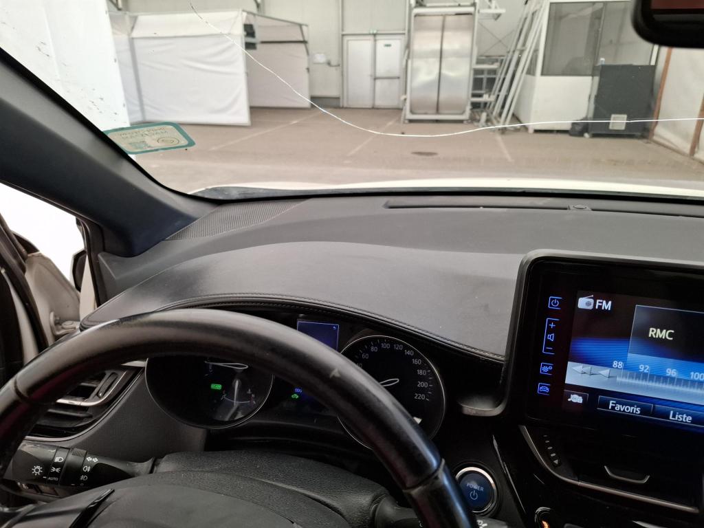 TOYOTA C-HR HYBRIDE 122h Dynamic 2019