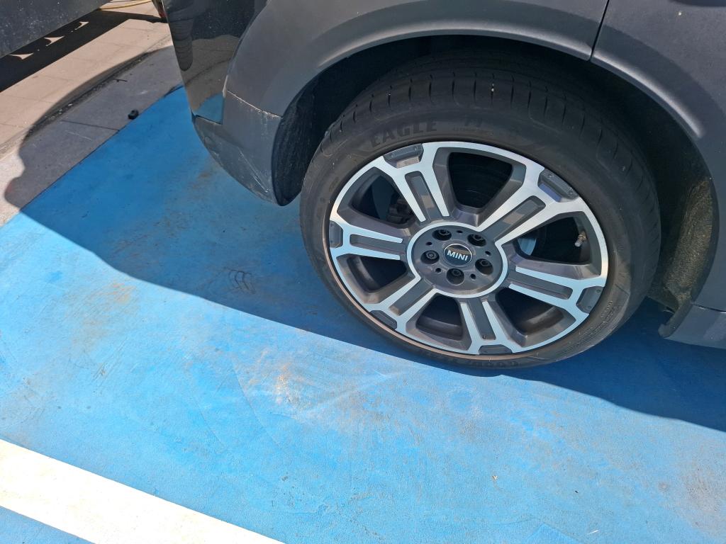 MINI COUNTRYMAN F60 LCI 136 ch BVA7 Cooper Essential 2023