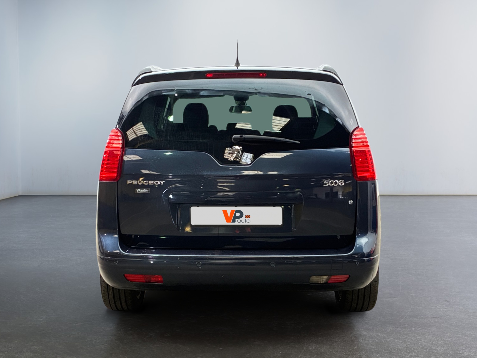 PEUGEOT 5008 2.0 HDi 150ch FAP BVM6 Allure 7pl 2013